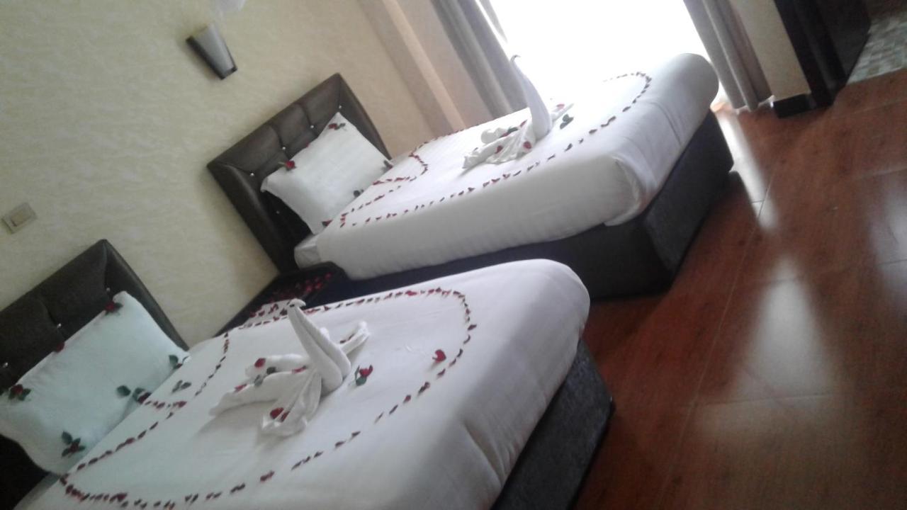Caron Pension Bahir Dar Buitenkant foto
