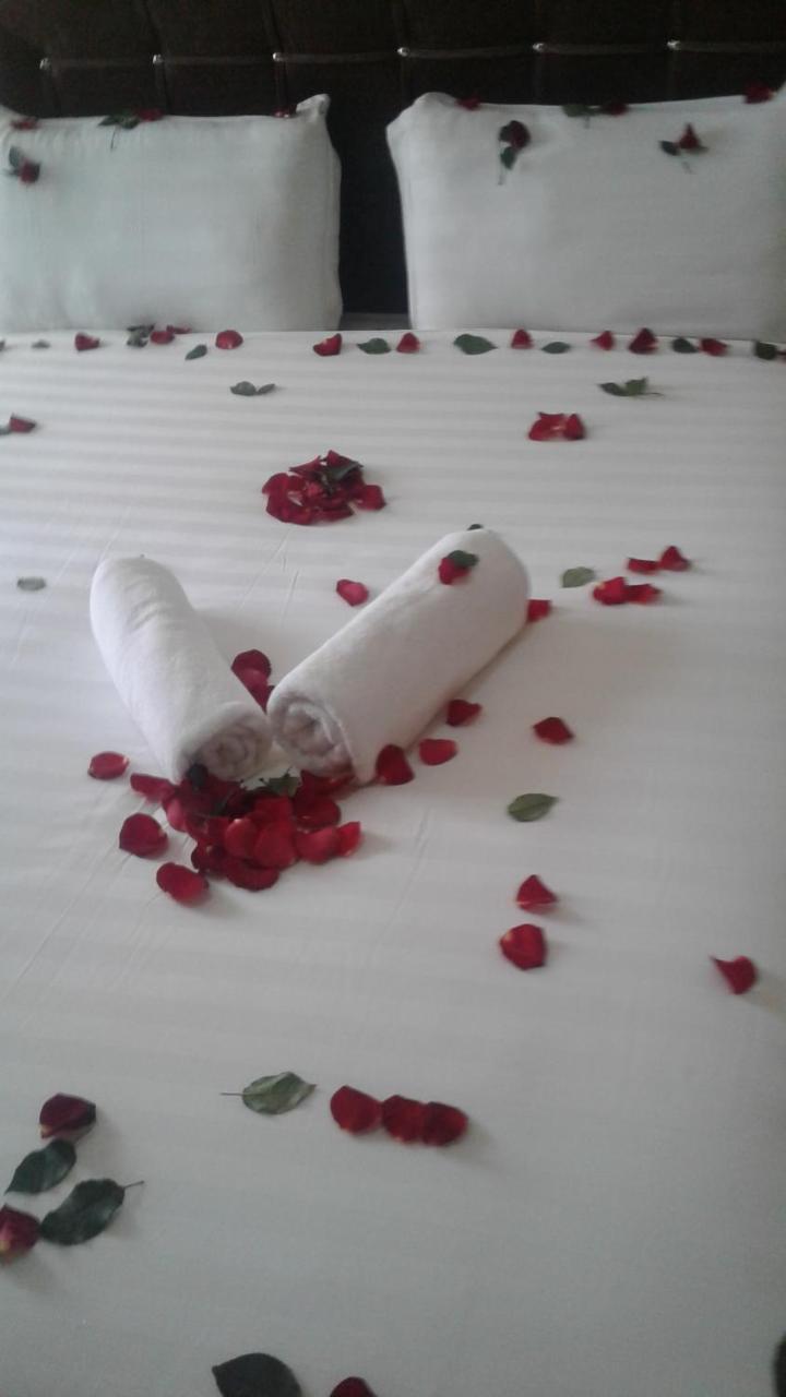 Caron Pension Bahir Dar Buitenkant foto