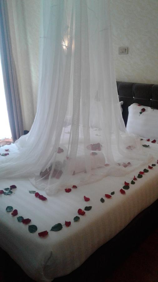 Caron Pension Bahir Dar Buitenkant foto